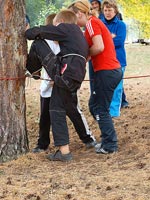 Под пристальными взглядами